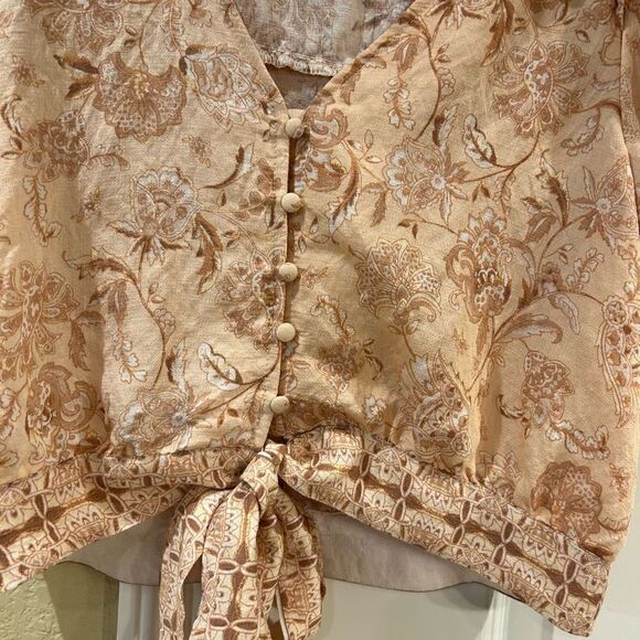 Anthropologie Moon River Tie Knot Button down crop top medium NWOT - Picture 5 of 9